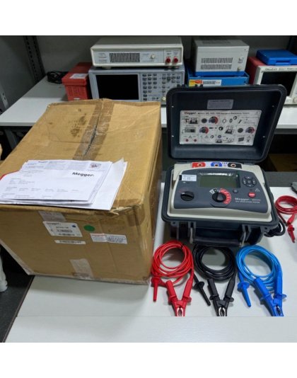 MEGGER MIT515 Insulation Tester showcasing multiple test voltage options: 250V, 500V, and 1000V